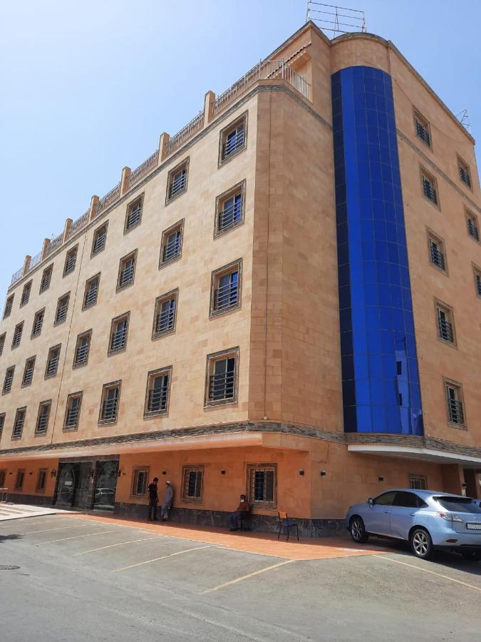 جدة العنقود الأحمر Lavana - شارع صاري المظهر الخارجي الصورة