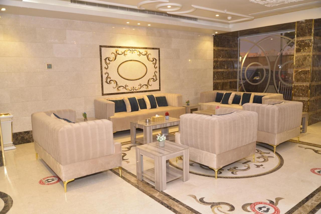 جدة العنقود الأحمر Lavana - شارع صاري المظهر الخارجي الصورة